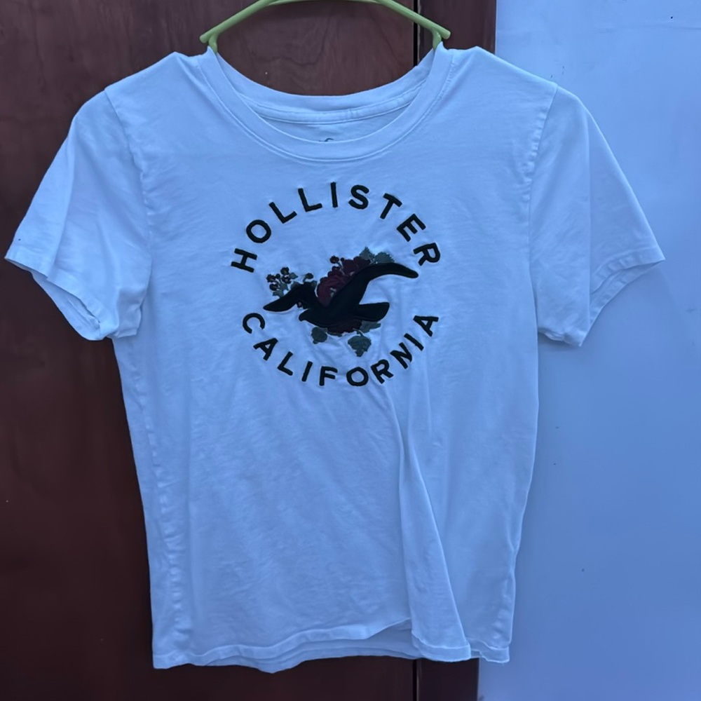 White Hollister slim tee